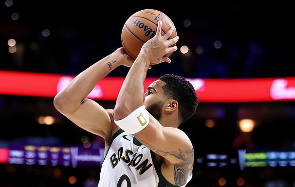 开云体育官方注册入口塔图姆连续十五场比赛得分超过表现优异，掘金不断突破！赛场气氛高涨的简单介绍