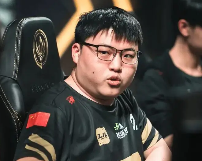 开云体育官方认证网站Uzi新星出色防守表现惊艳，DWG未来可期！的简单介绍