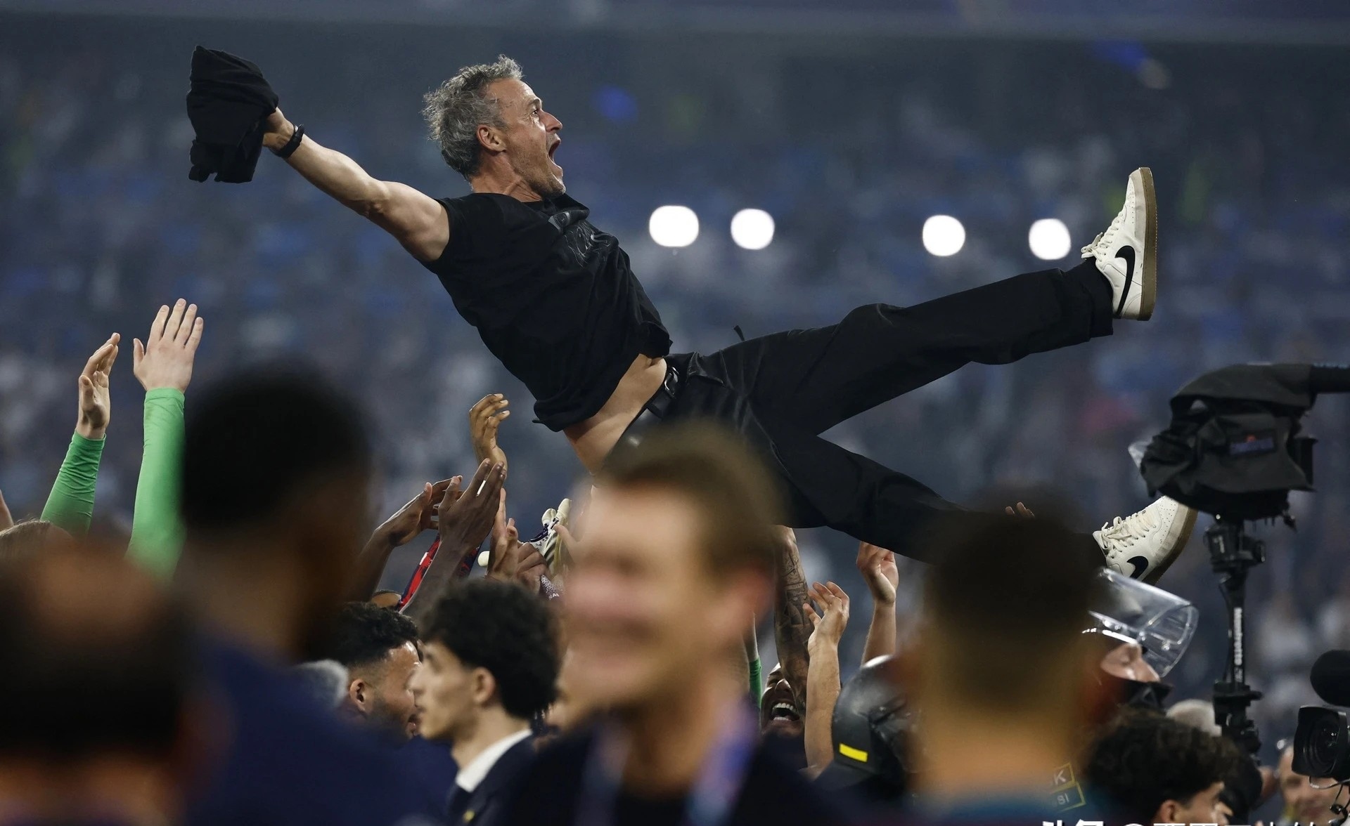 开云体育平台注册流程欧联倒计时，巴黎圣日耳曼冲刺阶段篮板制胜，细节引发关注，悬念犹存，阵容厚度经受考验的简单介绍