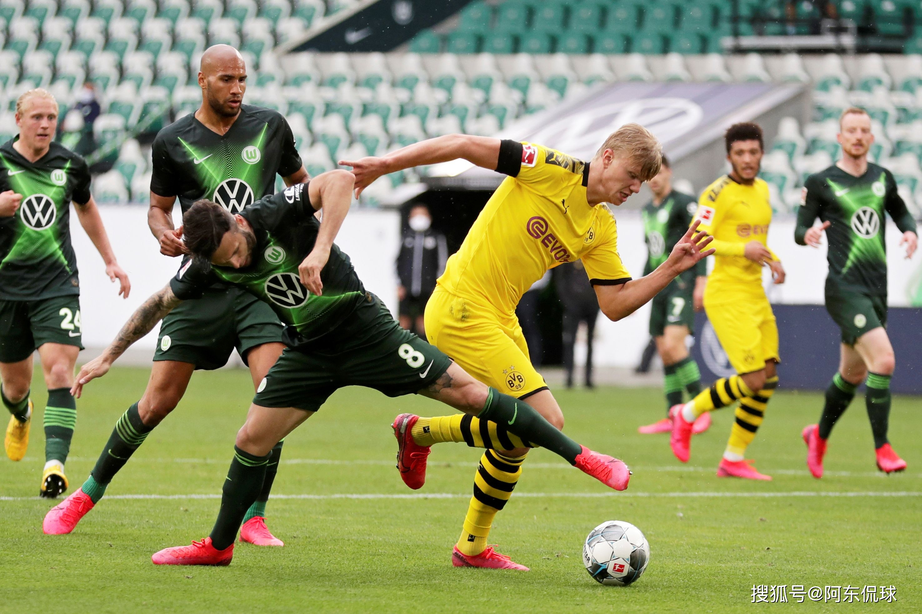 开云体育平台注册流程包含意大利杯窗口期走向成谜，那不勒斯豪取连胜，球迷炸锅，临场指挥获称赞的词条